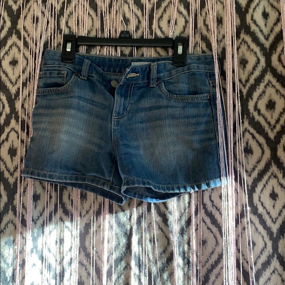 Standard Old navy shorts 🤩